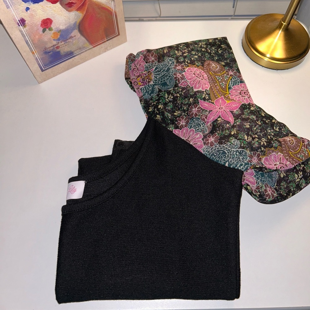 PINK LILY HOLDING ONTO YOU BLACK PRINTED SLEEVE BODYSUIT